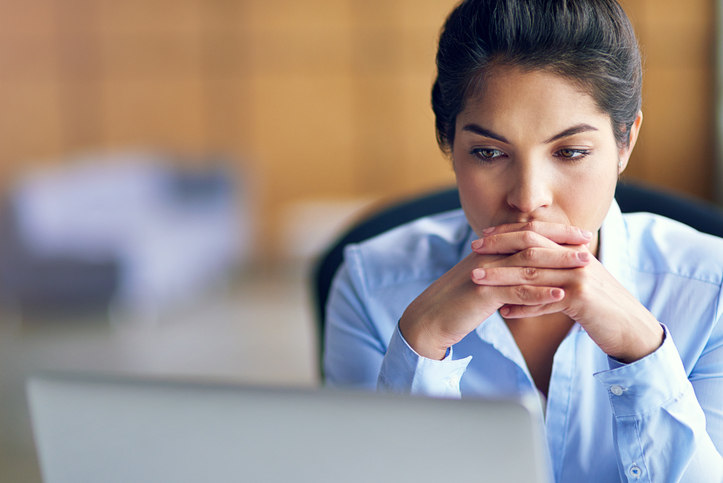 woman-staring-at-computer